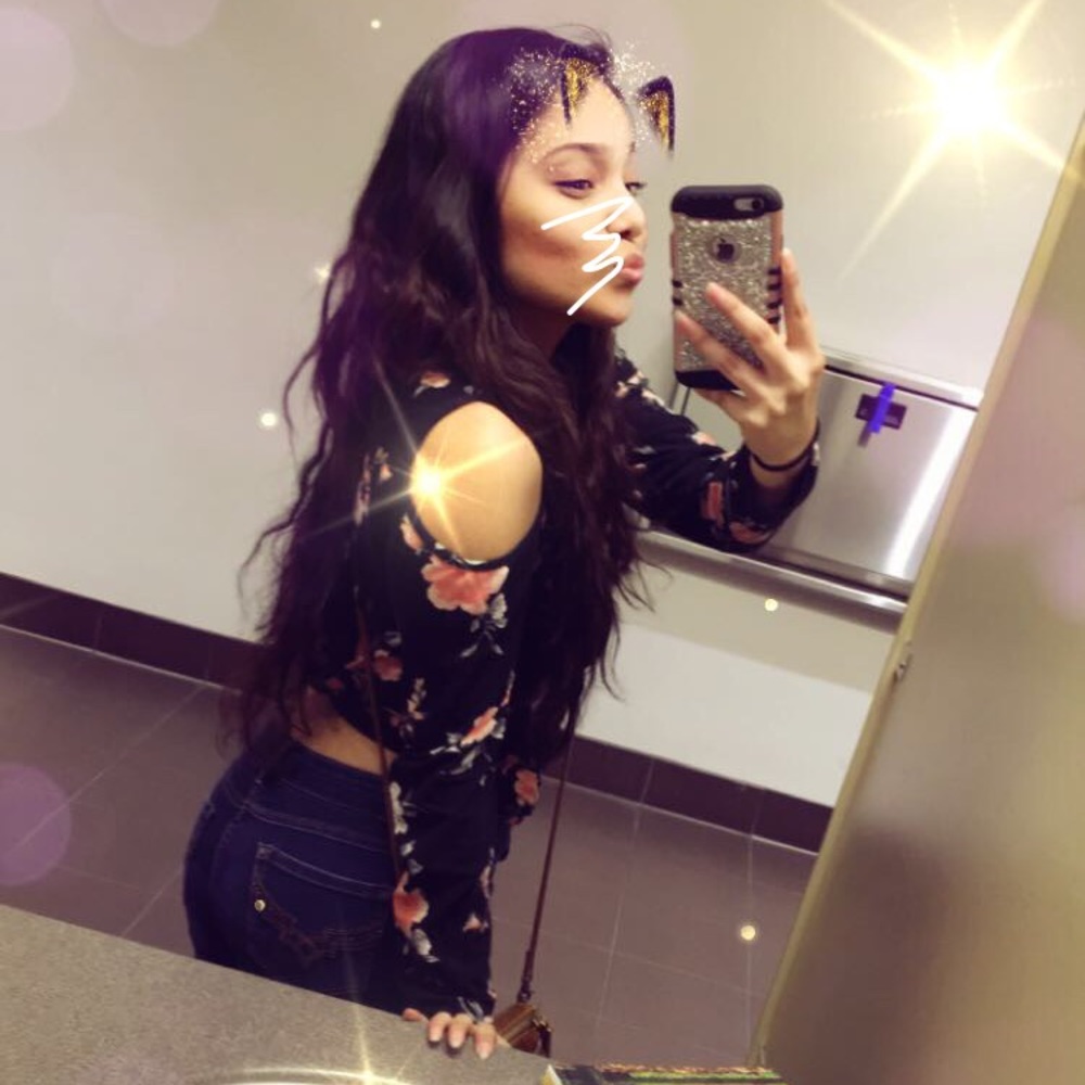 Meet your Posher, Nini